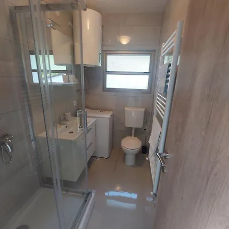 Kuca Za Odmor Dado بيت للعطل Jelenje